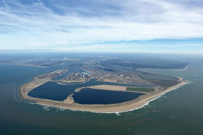 Inrichting terminals Maasvlakte 2 op schema
